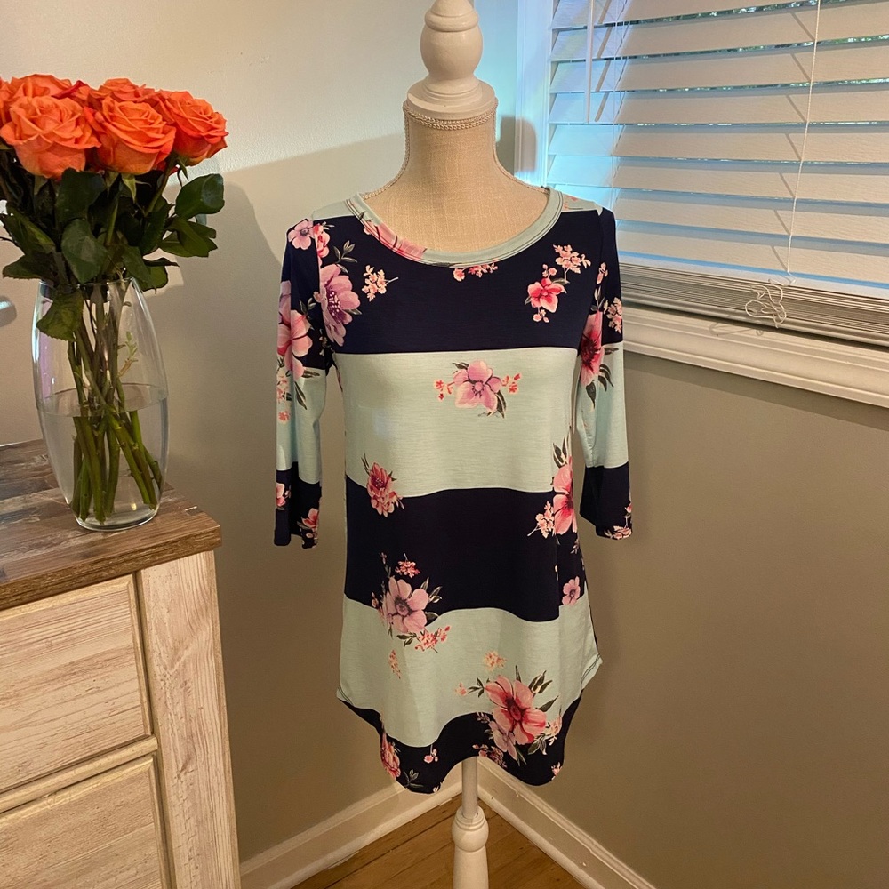 NWT teal and navy floral top